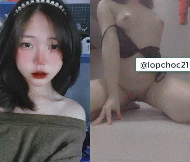 Nữ sinh cuối khóa thân mật với bạn trước khi rời xa